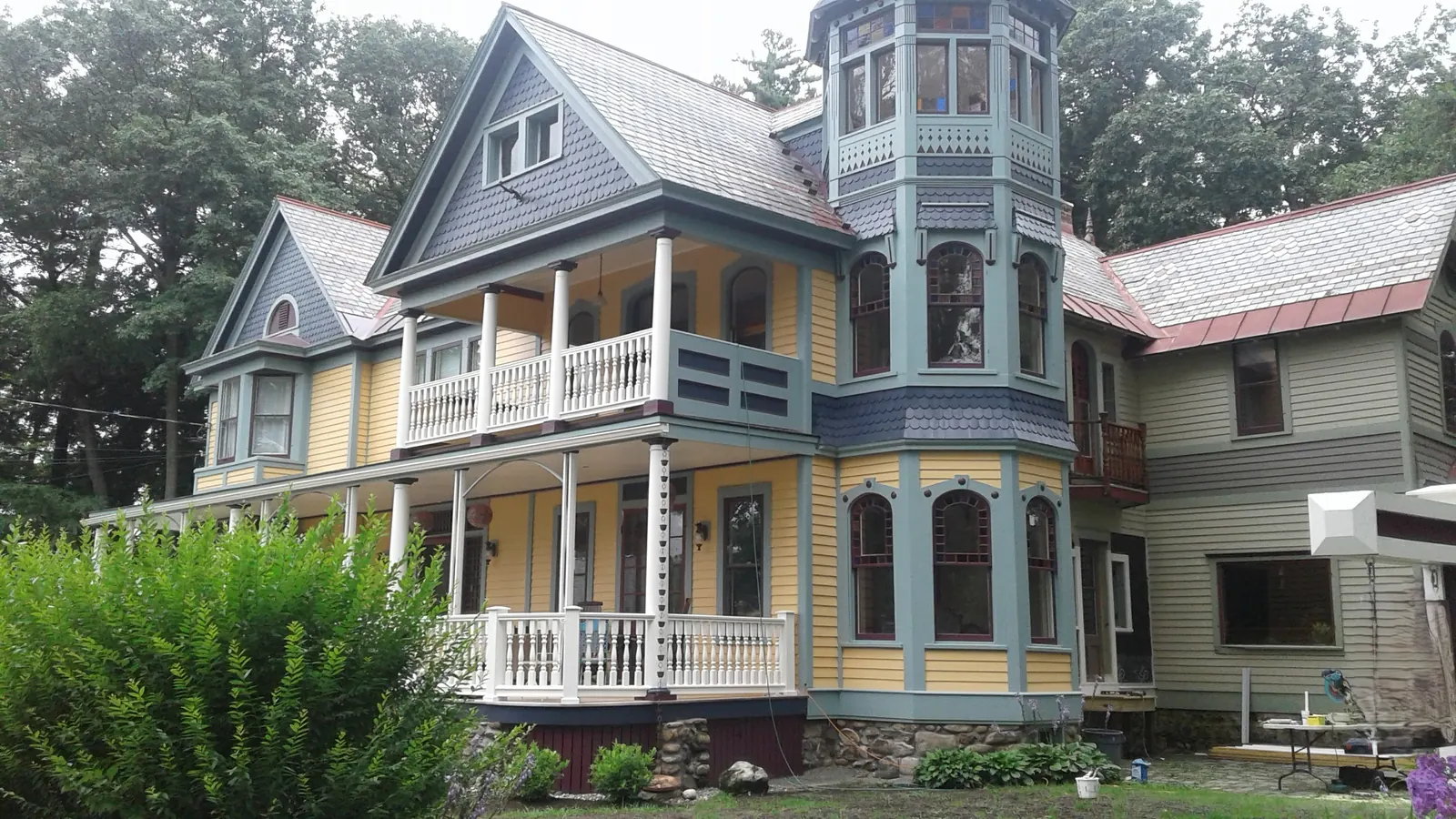 Victorian home, full multi-color repaint by Old Coach Pro Painting House Painter & Painting Contractor